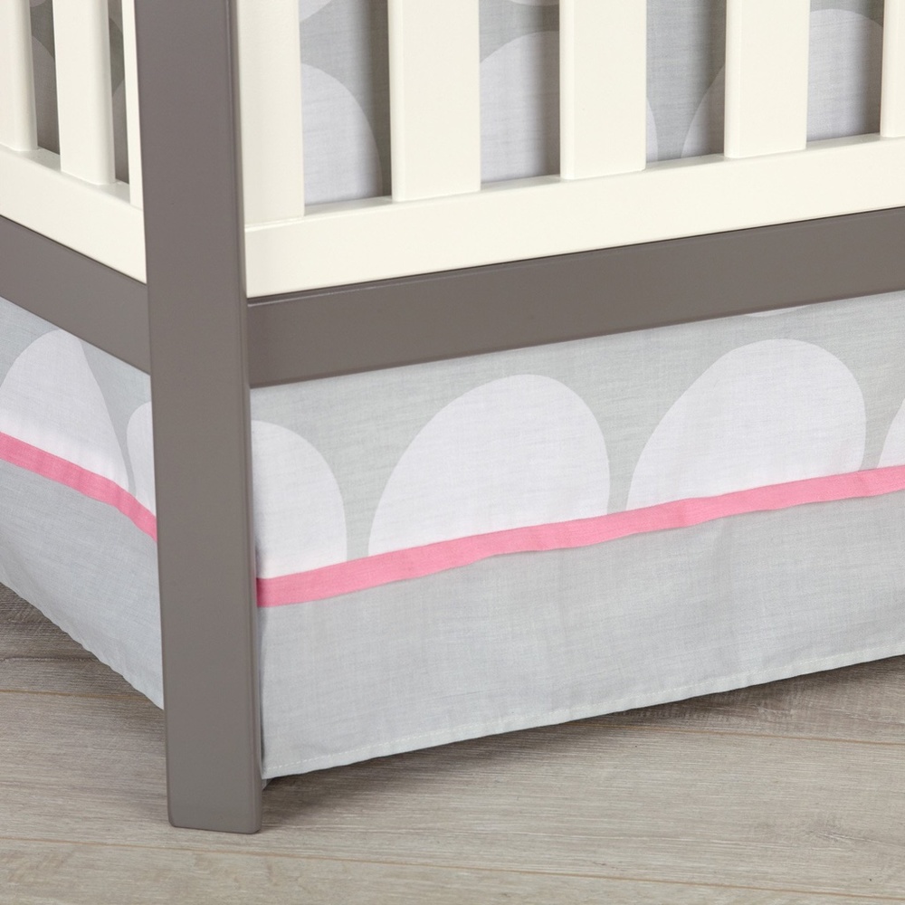 Minnie Mouse Polka Dots 4 Piece Crib Bedding Set - Picture 7 of 9
